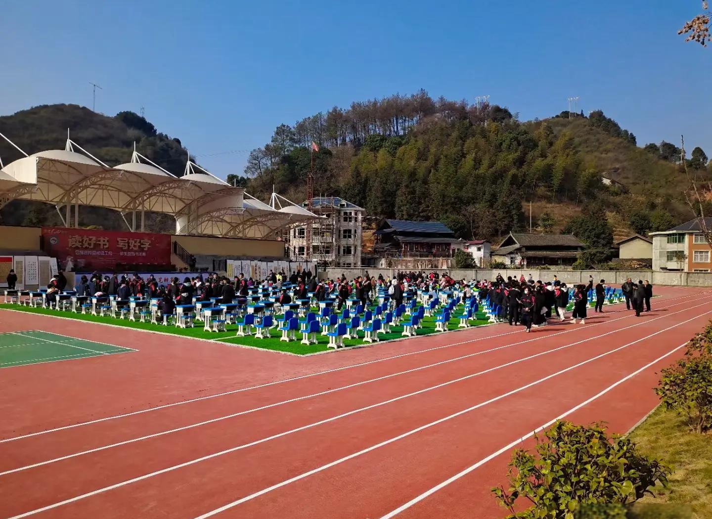 六盘水市硅PU塑胶跑道材料 - 一站式服务